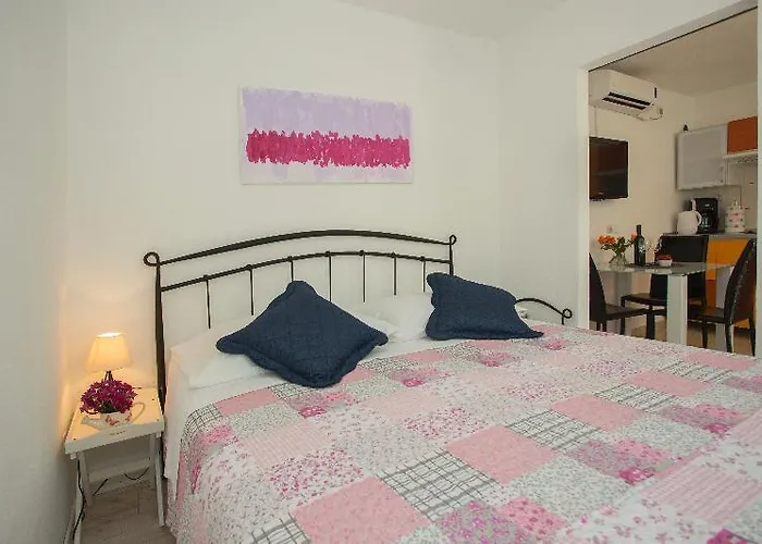 Hotel Alma 3*