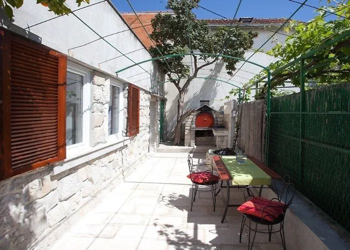 Alma Hotel 3*