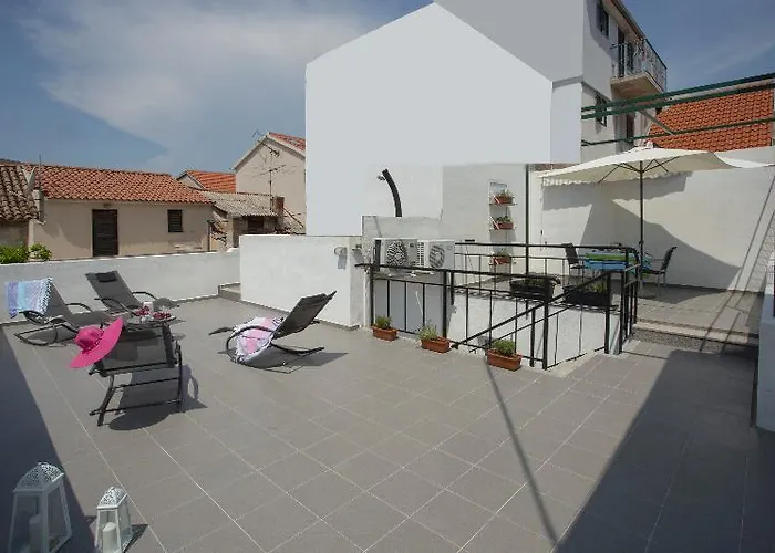 Alma فندق سبليت