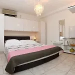 Hotel Alma
